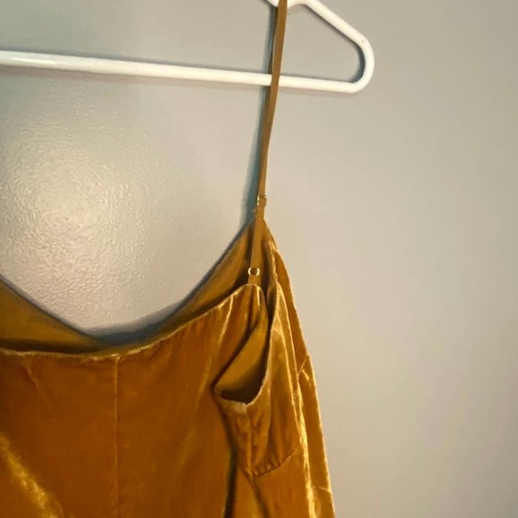 𝅺J Crew Velour / Crushed Velvet Top Size 12P - Picture 6 of 7